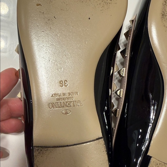 VALENTINO GARAVANI Rockstud leather point-toe flats - Picture 10 of 11